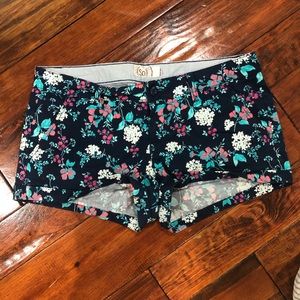 Floral shorts never worn